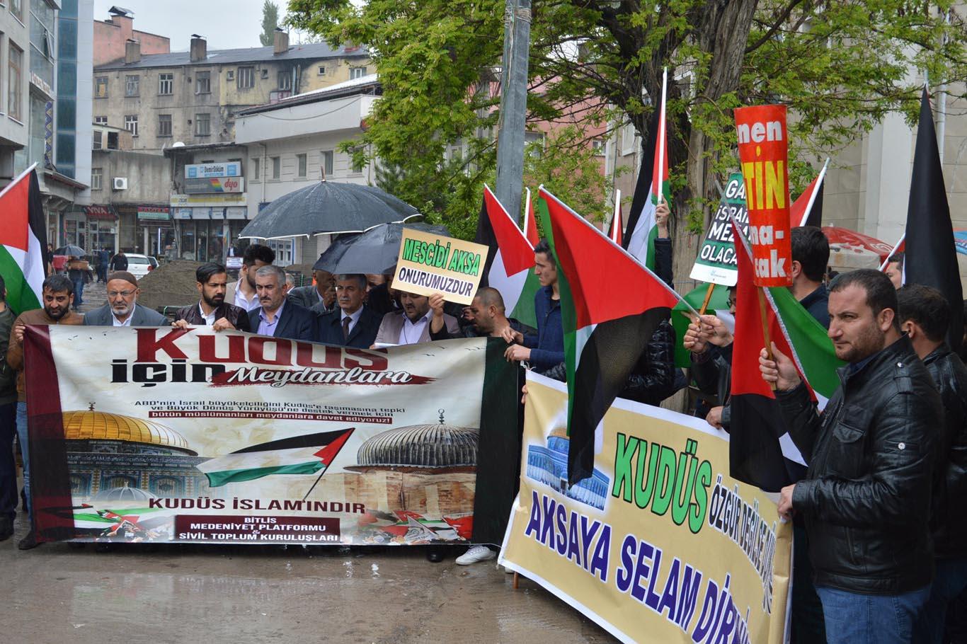 ABD'nin Kudüs kararı ve Fransa'nın hadsiz bildirisi Bitlis'te telin edildi ABD'nin Kudüs kararı ve Fransa'nın hadsiz bildirisi Bitlis'te telin edildi